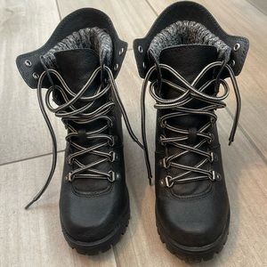 Unionbay black 6.5 lace up boots